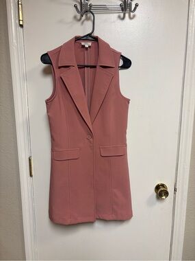 Women's Sleeveless Dress Vest in Dusty Rose